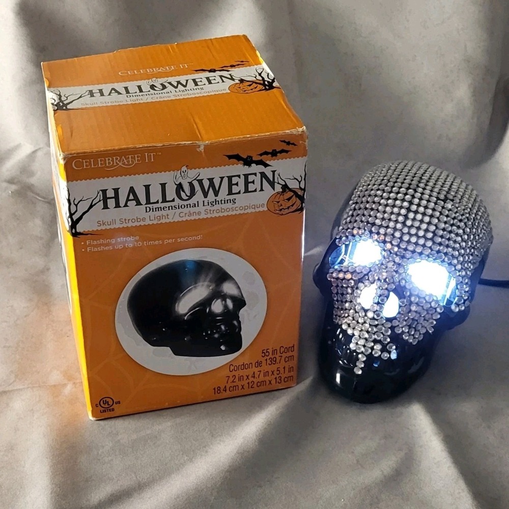 Black Bedazzled Skull Strobe Light Halloween Party Decoration Works Tested